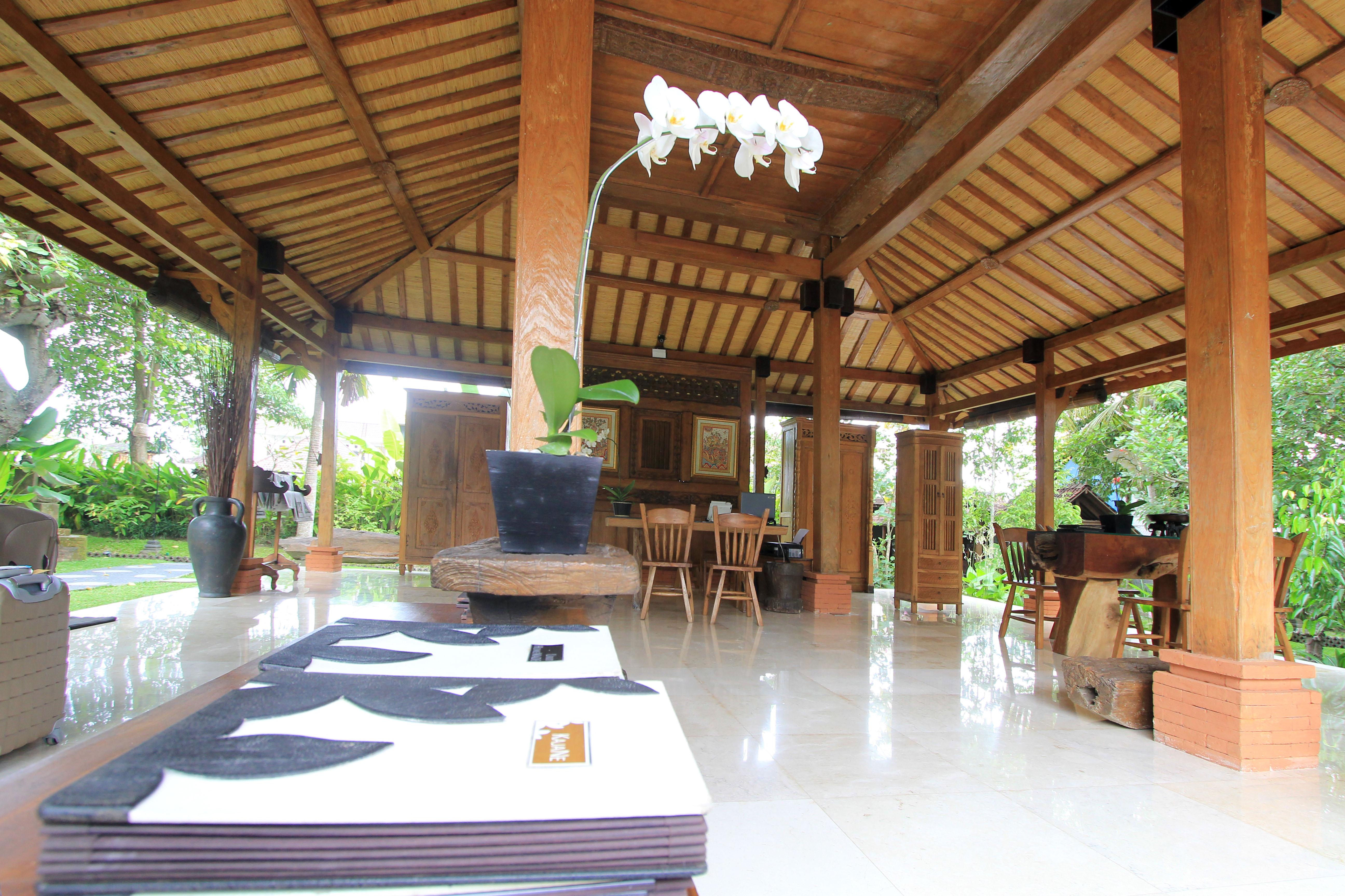 Kajane Yangloni At Ubud Esterno foto