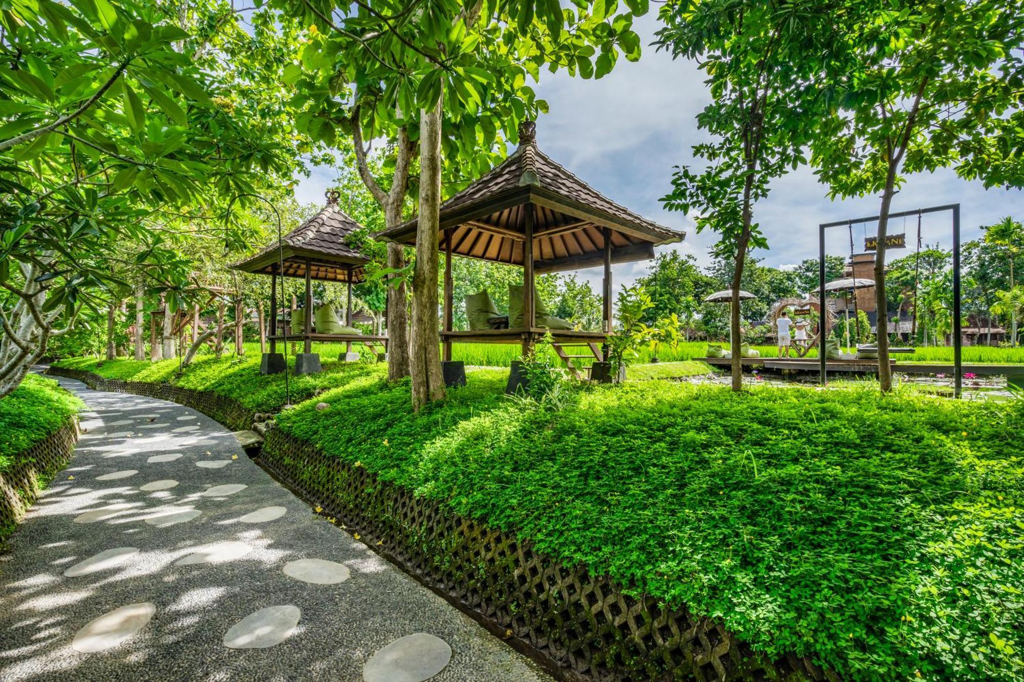 Kajane Yangloni At Ubud Esterno foto